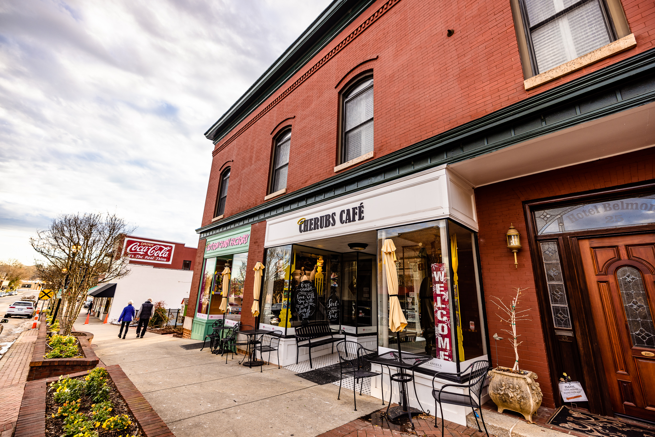 Community café in Belmont serving breakfast