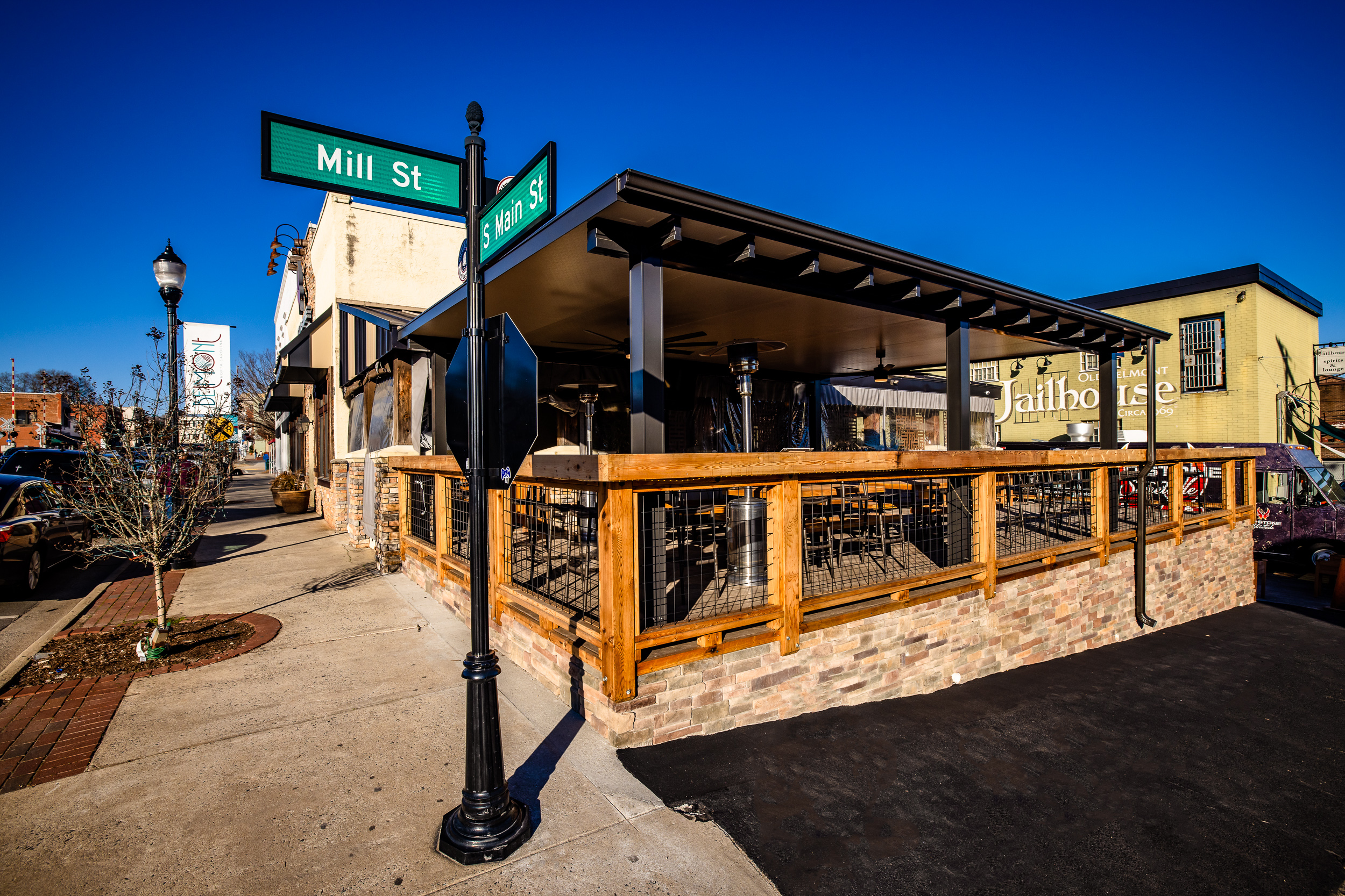Family- and dog-friendly patio in downtown Belmont serving wings
