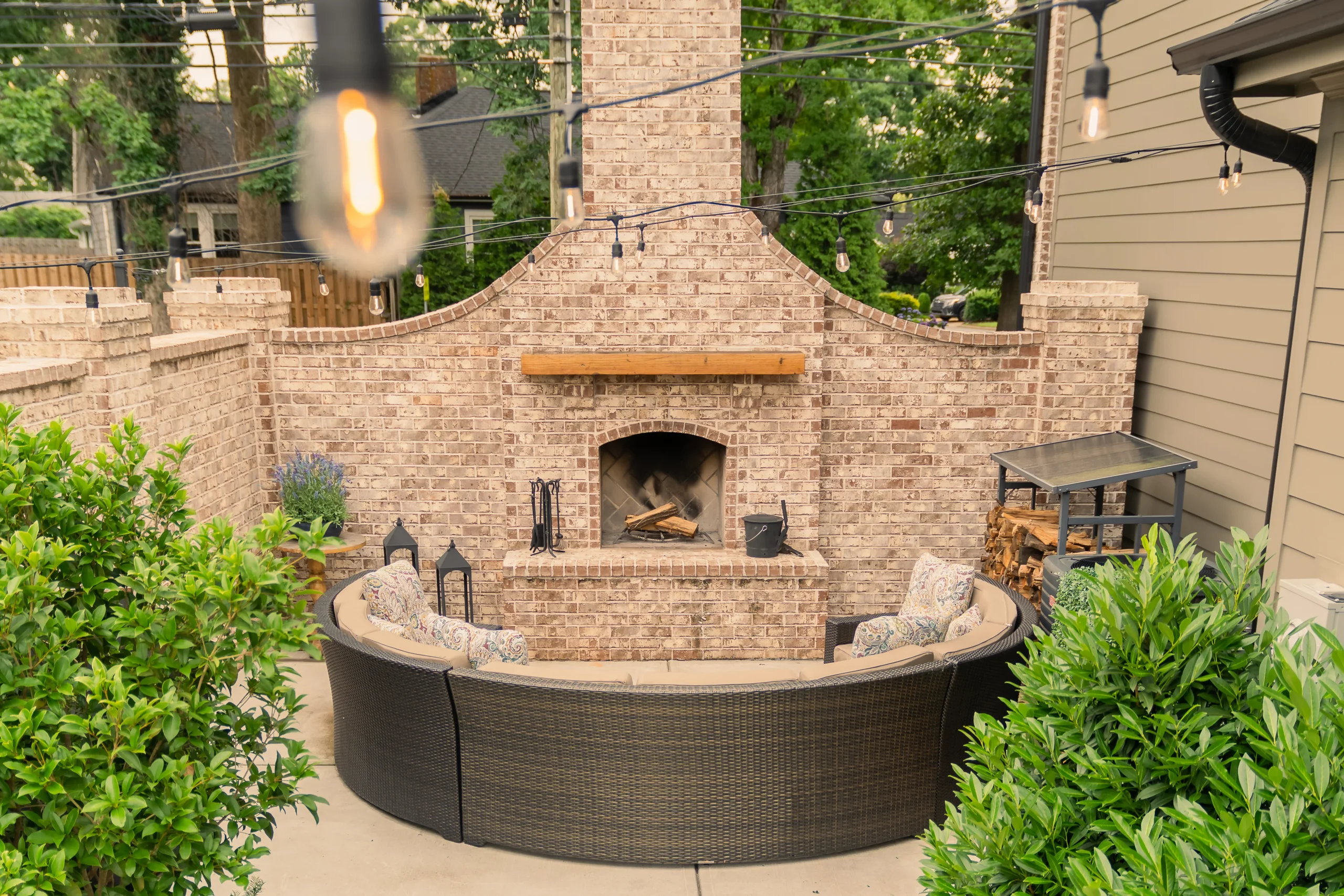 The Wilson House - Outdoor Fireplace